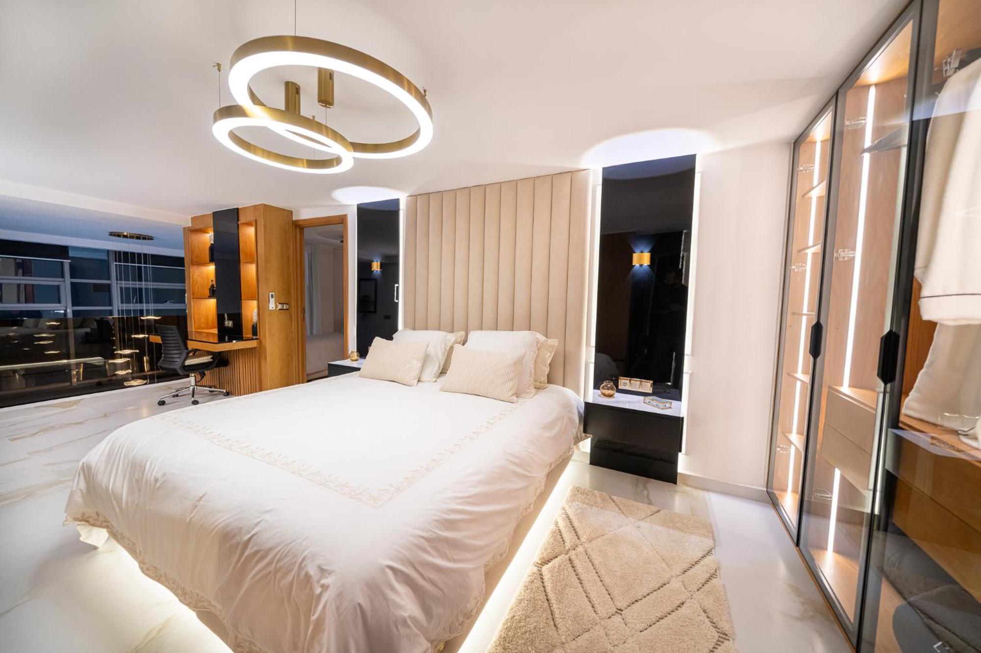 タンジェEcrin Secret, Duplex Prestige, Proche Corniche & Medina, Piscine, Parking, Wifi, Iptv, Acアパートメント エクステリア 写真