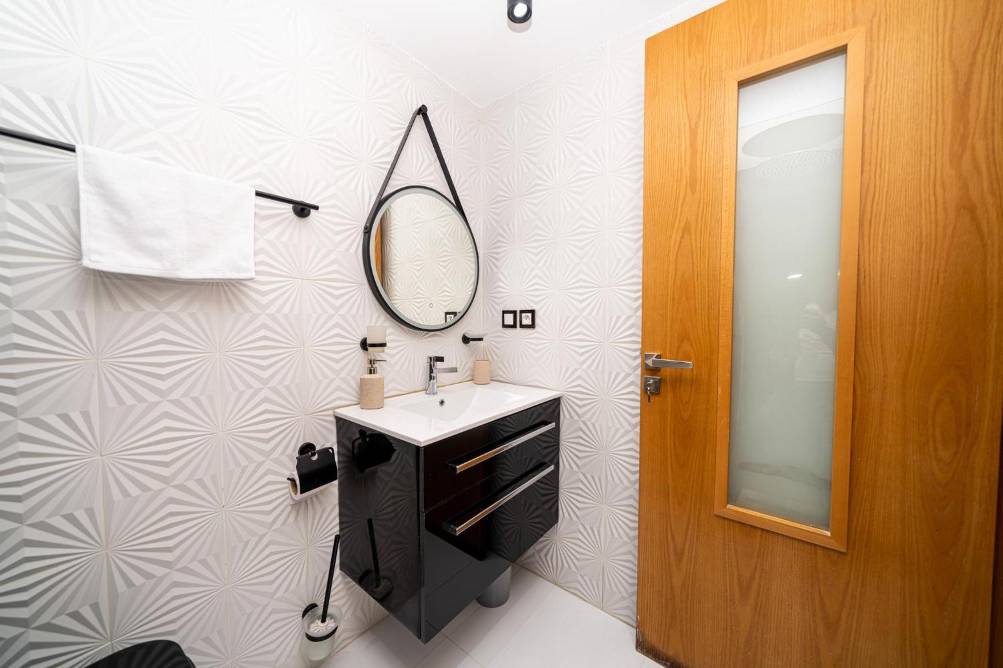 タンジェEcrin Secret, Duplex Prestige, Proche Corniche & Medina, Piscine, Parking, Wifi, Iptv, Acアパートメント エクステリア 写真