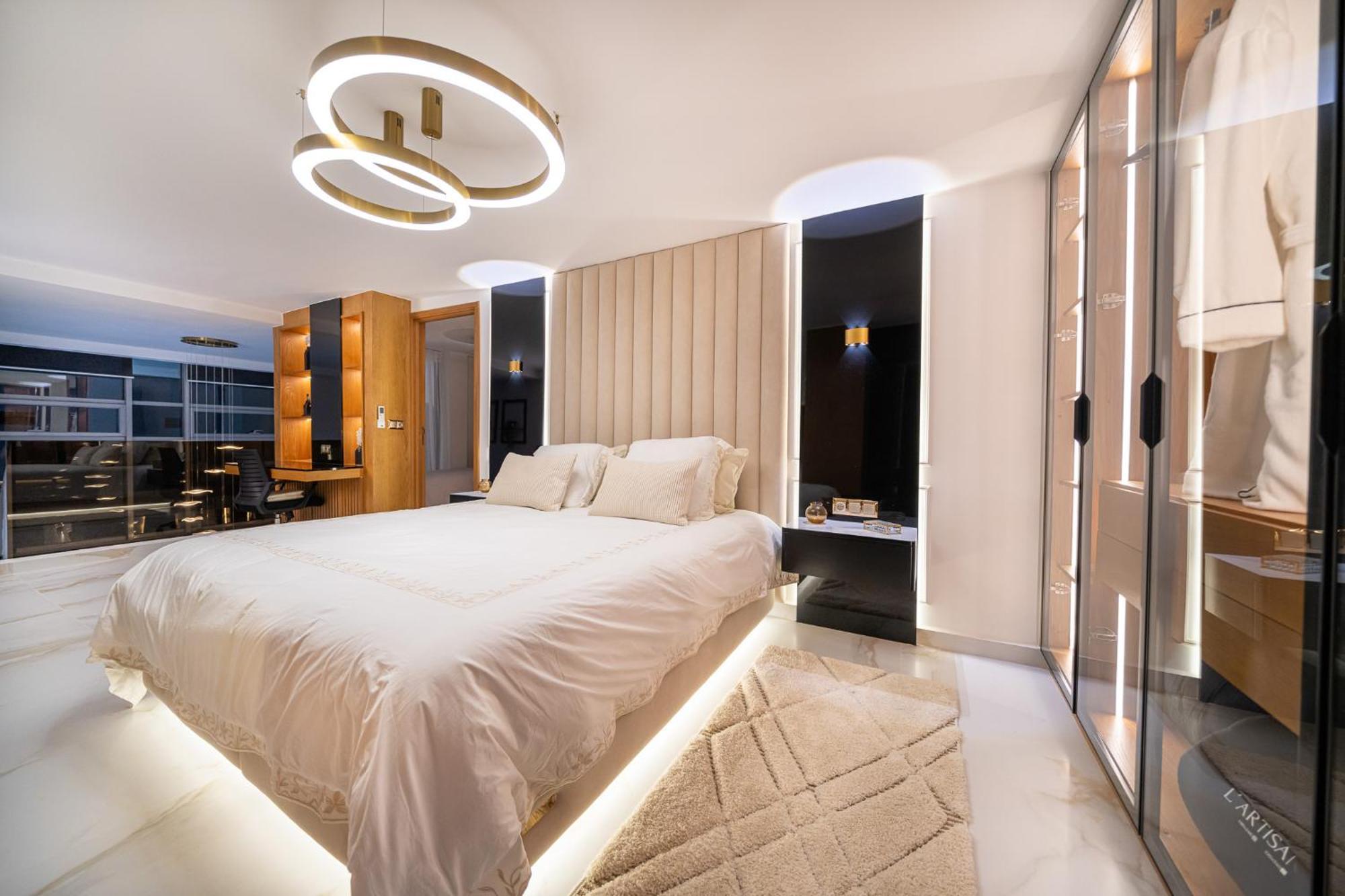 タンジェEcrin Secret, Duplex Prestige, Proche Corniche & Medina, Piscine, Parking, Wifi, Iptv, Acアパートメント エクステリア 写真
